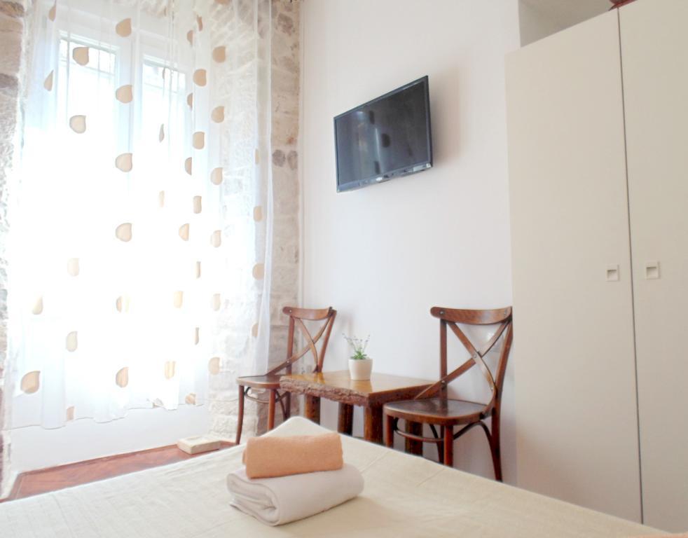 Rooms And Apartments Djanovic Split Phòng bức ảnh